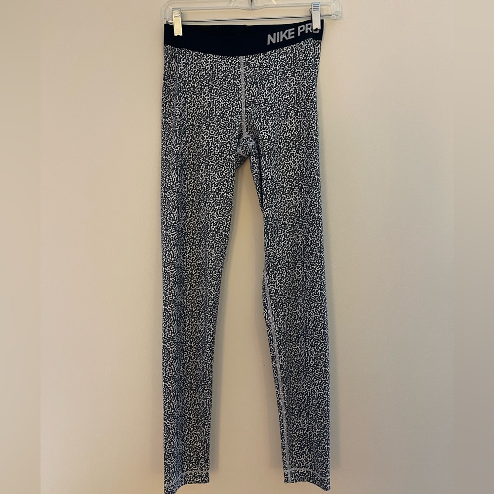 Nike Black and White Mezzo Print Women’s Leggings